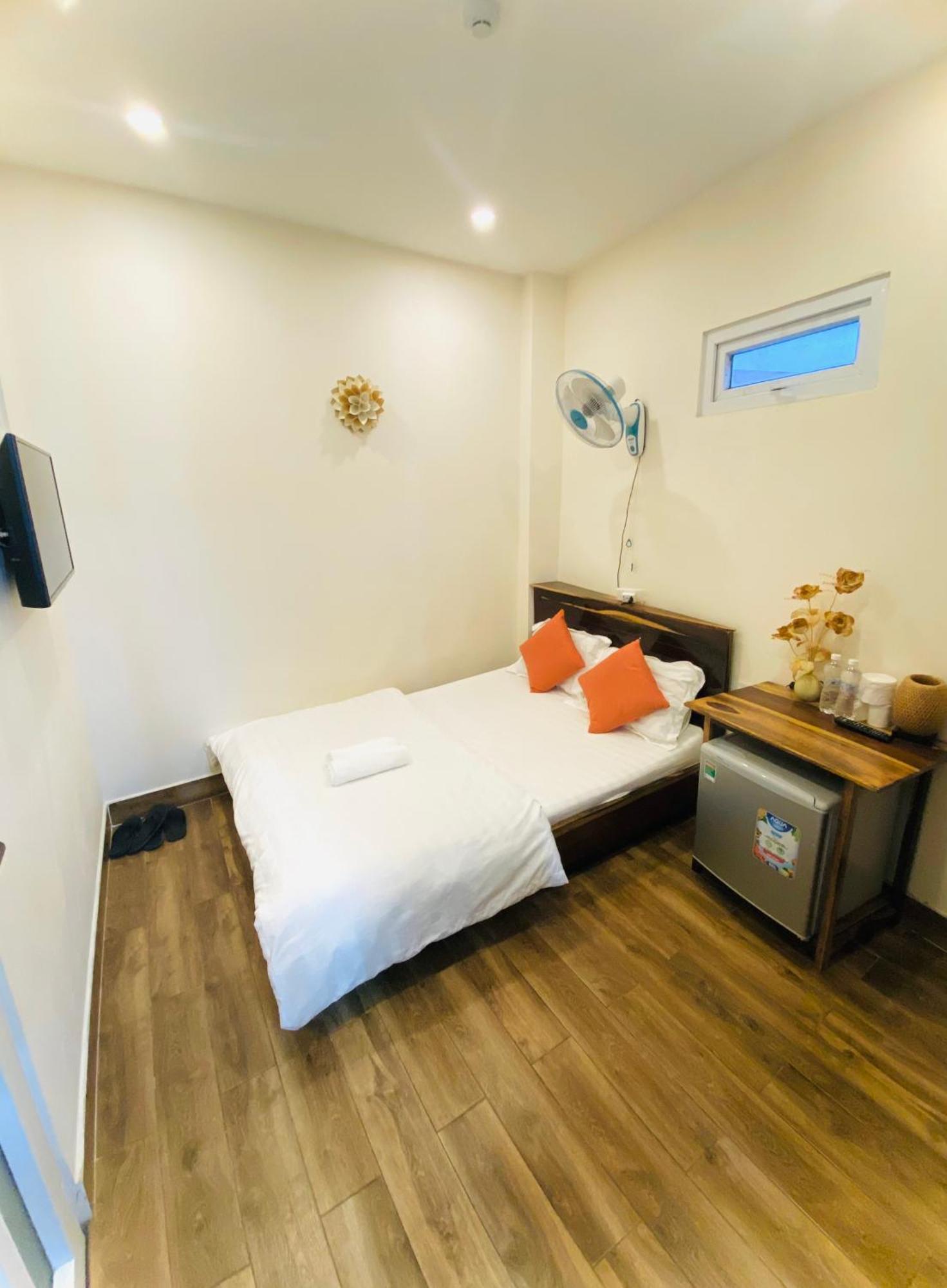 Khach San Thuy Tien Hotell Dalat Exteriör bild