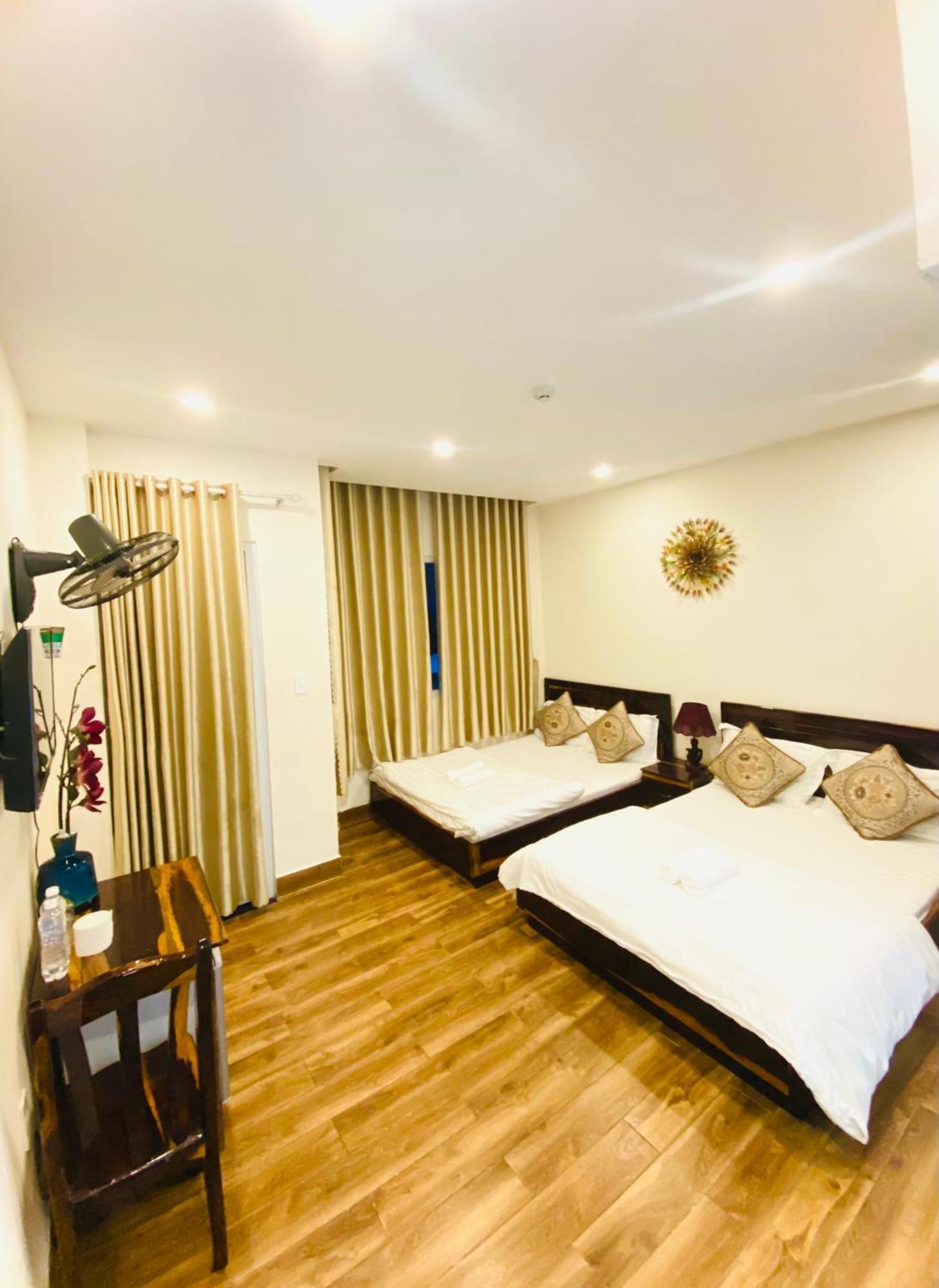 Khach San Thuy Tien Hotell Dalat Exteriör bild